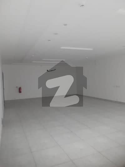 ڈی ایچ اے فیز 5 ڈیفنس (ڈی ایچ اے),لاہور میں 8 مرلہ دفتر 85.0 ہزار میں کرایہ پر دستیاب ہے۔