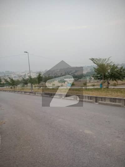 ڈی ایچ اے فیز 5 - سیکٹر اے ڈی ایچ اے ڈیفینس فیز 5,ڈی ایچ اے ڈیفینس,اسلام آباد میں 1 کنال رہائشی پلاٹ 3.55 کروڑ میں برائے فروخت۔ ڈی ایچ اے فیز 5 - سیکٹر اے ڈی ایچ اے ڈیفینس فیز 5,ڈی ایچ اے ڈیفینس,اسلام آباد میں 1 کنال رہائشی پلاٹ 3.55 کروڑ میں برائے فروخت۔