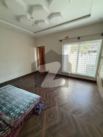 5 Marla Rent Lower Portion - Platinum Block - Near Mosque Park View City Lahore 5 Marla Rent Lower Portion - Platinum Block - Near Mosque Park View City Lahore