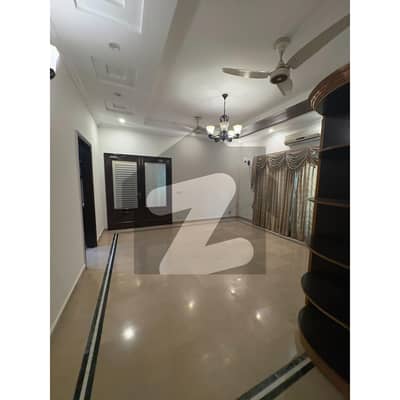 ڈی ایچ اے فیز 5 - بلاک ایچ فیز 5,ڈیفنس (ڈی ایچ اے),لاہور میں 3 کمروں کا 1 کنال بالائی پورشن 1.0 لاکھ میں کرایہ پر دستیاب ہے۔ ڈی ایچ اے فیز 5 - بلاک ایچ فیز 5,ڈیفنس (ڈی ایچ اے),لاہور میں 3 کمروں کا 1 کنال بالائی پورشن 1.0 لاکھ میں کرایہ پر دستیاب ہے۔