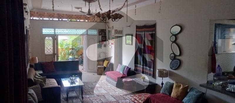 280 Square Yards Triple Storey Corner Banglow For Sale Block 2 Jauhar 280 Square Yards Triple Storey Corner Banglow For Sale Block 2 Jauhar