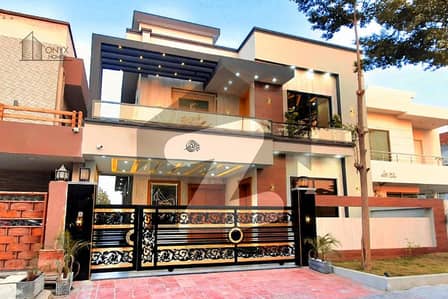 بحریہ ٹاؤن فیز 8 بحریہ ٹاؤن راولپنڈی,راولپنڈی میں 5 کمروں کا 12 مرلہ مکان 5.3 کروڑ میں برائے فروخت۔ بحریہ ٹاؤن فیز 8 بحریہ ٹاؤن راولپنڈی,راولپنڈی میں 5 کمروں کا 12 مرلہ مکان 5.3 کروڑ میں برائے فروخت۔
