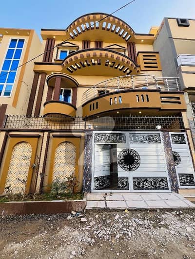 گرین کاٹیج ورسک روڈ,پشاور میں 7 کمروں کا 5 مرلہ مکان 2.5 کروڑ میں برائے فروخت۔