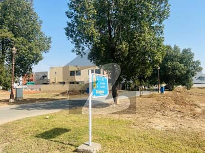 1 Kanal Residential Hot Location Plot Available For Sale In Lake City Sector M-3