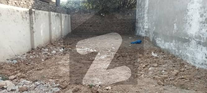 3 Marla Plot Available For Sale In New Lalazar Near Taqwa Masjid
