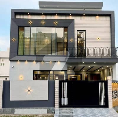 5 Marla Luxury House With Gas Connection For Sale In BB Block Sector C Bahria Town Lahore