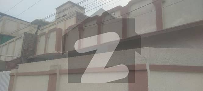 راحت آباد پشاور میں 3 کمروں کا 10 مرلہ مکان 2.5 کروڑ میں برائے فروخت۔