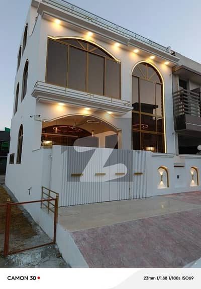 4 Marla Corner House For Sale In D. 12/3