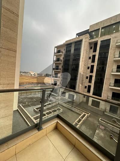 کشمیر ہائی وے اسلام آباد میں 3 مرلہ Studio فلیٹ 1.5 کروڑ میں برائے فروخت۔