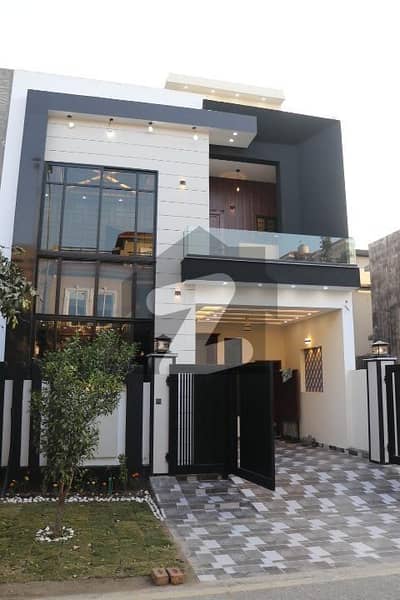 5 Marla Modern Design House In Tulip Block - Full Luxury A+ Material Quality Construction 5 Marla Modern Design House In Tulip Block - Full Luxury A+ Material Quality Construction