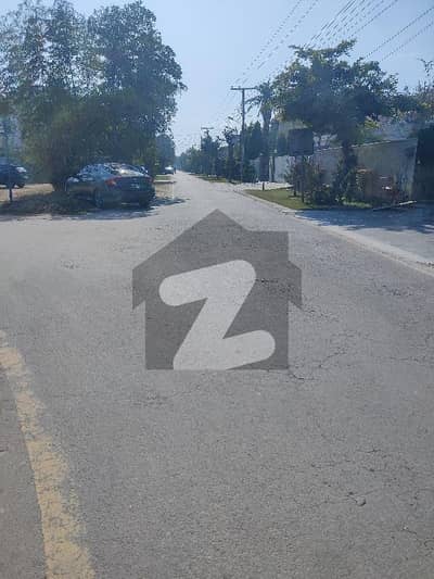 32 Marla Corner Plot For Sale Hot Location