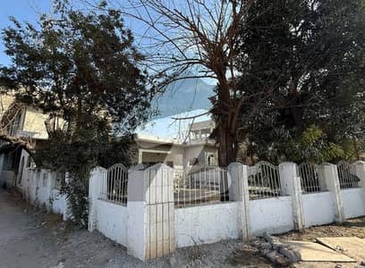 Spacious House Is Available For sale In Ideal Location Of Faizabad