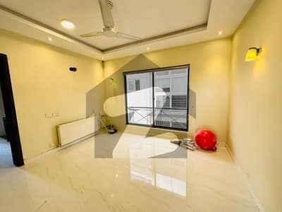 HOUSE FOR RENT IN SECTOR F-8 ISLAMABAD