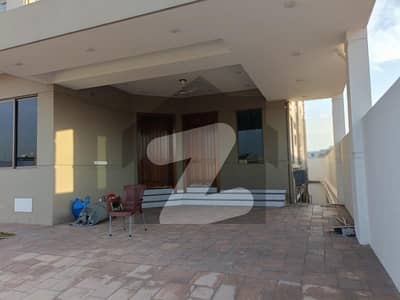 پارک انکلیو 1 پارک انکلیو,اسلام آباد میں 9 کمروں کا 1 کنال مکان 17.0 کروڑ میں برائے فروخت۔