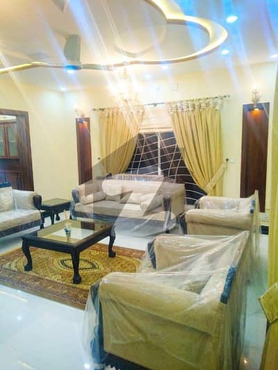 بحریہ ٹاؤن فیز 3 بحریہ ٹاؤن راولپنڈی,راولپنڈی میں 6 کمروں کا 1 کنال مکان 4.25 لاکھ میں کرایہ پر دستیاب ہے۔ بحریہ ٹاؤن فیز 3 بحریہ ٹاؤن راولپنڈی,راولپنڈی میں 6 کمروں کا 1 کنال مکان 4.25 لاکھ میں کرایہ پر دستیاب ہے۔