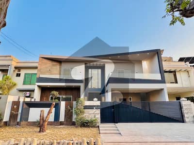 1 Kanal Brand New House Available For Sale