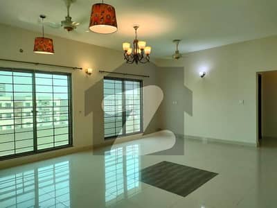 Stunning Location 10 Marla 3 Bed Flat On 6th Floor For Sale In Askari 11 Lahore