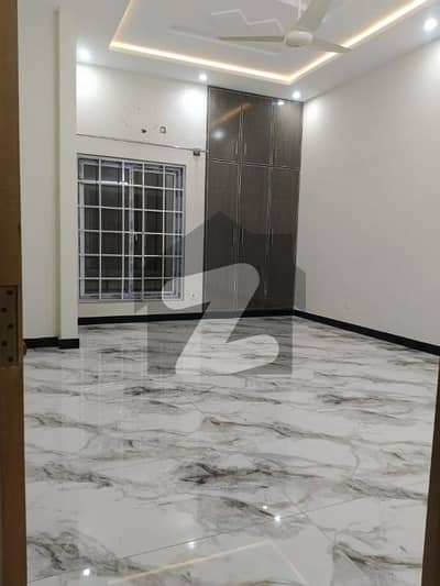 10 Marla House For sale In Beautiful Top City 1