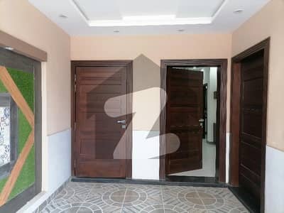 A 1 Kanal Lower Portion In Lahore Is On The Market For Rent