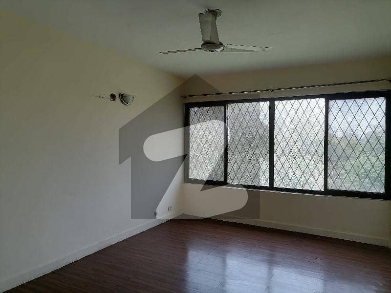 10 Marla Flat In Askari 5 10 Marla Flat In Askari 5