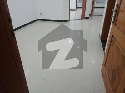 ڈی ۔ 12 اسلام آباد میں 4 کمروں کا 5 مرلہ مکان 5.75 کروڑ میں برائے فروخت۔