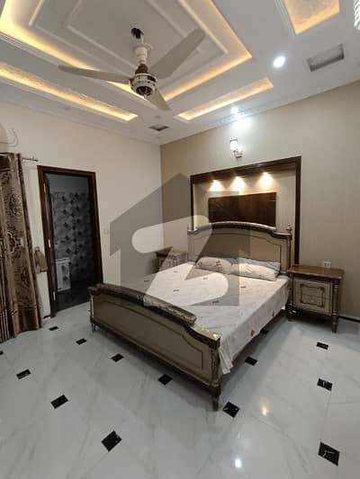 جوہر ٹاؤن فیز 2 جوہر ٹاؤن,لاہور میں 5 کمروں کا 5 مرلہ مکان 2.5 لاکھ میں کرایہ پر دستیاب ہے۔