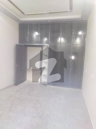 10 Marla ViP Brand New Upper Portion Urgent For Rent In Sabzazar