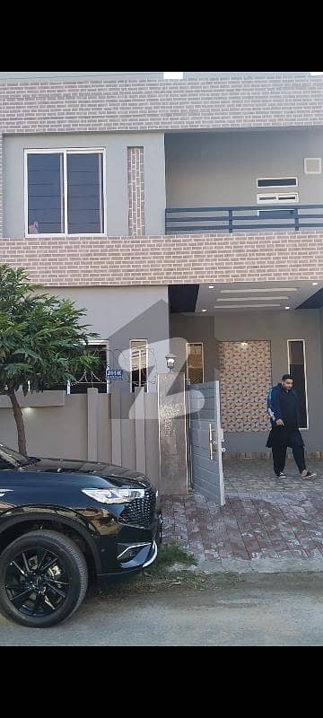 5 Marla Used House For Sale At Double 80 Foot Road Wapda City 5 Marla Used House For Sale At Double 80 Foot Road Wapda City