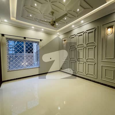 بحریہ گرینز۔ اوورسیز انکلیو بحریہ ٹاؤن فیز 8,بحریہ ٹاؤن راولپنڈی,راولپنڈی میں 5 کمروں کا 10 مرلہ مکان 4.95 کروڑ میں برائے فروخت۔ بحریہ گرینز۔ اوورسیز انکلیو بحریہ ٹاؤن فیز 8,بحریہ ٹاؤن راولپنڈی,راولپنڈی میں 5 کمروں کا 10 مرلہ مکان 4.95 کروڑ میں برائے فروخت۔