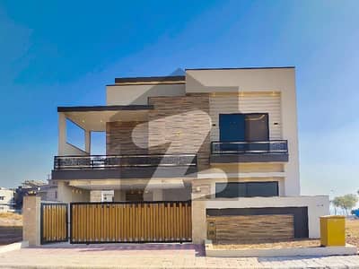 بحریہ ٹاؤن فیز 8 بحریہ ٹاؤن راولپنڈی,راولپنڈی میں 5 کمروں کا 12 مرلہ مکان 4.5 کروڑ میں برائے فروخت۔ بحریہ ٹاؤن فیز 8 بحریہ ٹاؤن راولپنڈی,راولپنڈی میں 5 کمروں کا 12 مرلہ مکان 4.5 کروڑ میں برائے فروخت۔