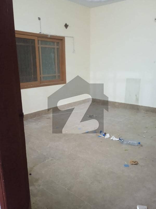 Ground Floor Portion Fb Area Near Heart Hospital Chowrangi Ground Floor Portion Fb Area Near Heart Hospital Chowrangi