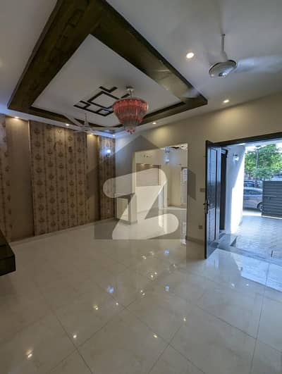 8 Marla Brand New House For Rent In Umar Block Sector B Bahria Town Lahore 8 Marla Brand New House For Rent In Umar Block Sector B Bahria Town Lahore