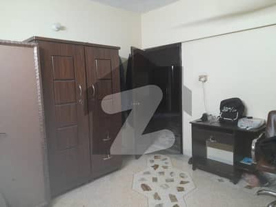 پی آئی بی کالونی کراچی میں 3 کمروں کا 7 مرلہ مکان 1.25 کروڑ میں برائے فروخت۔