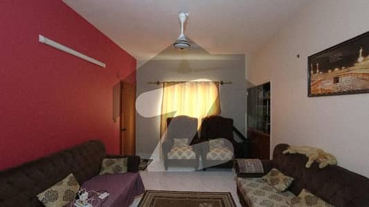 Stunning Corner 1400 Square Feet Flat In Gulshan-e-Iqbal - Block 7 Available Stunning Corner 1400 Square Feet Flat In Gulshan-e-Iqbal - Block 7 Available