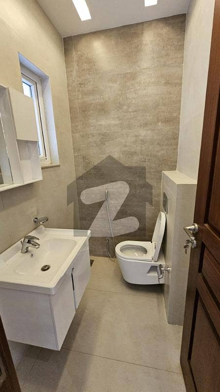32 