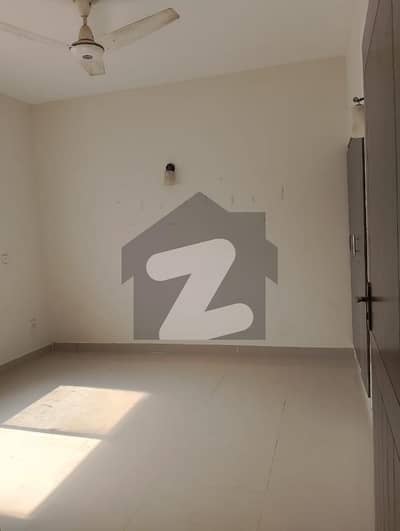 اقبال کمرشل ایریا ڈی ایچ اے فیز 8,ڈی ایچ اے ڈیفینس,کراچی میں 4 کمروں کا 4 مرلہ مکان 5.0 کروڑ میں برائے فروخت۔ اقبال کمرشل ایریا ڈی ایچ اے فیز 8,ڈی ایچ اے ڈیفینس,کراچی میں 4 کمروں کا 4 مرلہ مکان 5.0 کروڑ میں برائے فروخت۔