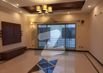 1 Kanal Very Beautiful Upper Portion Available For Rent Only For Couple