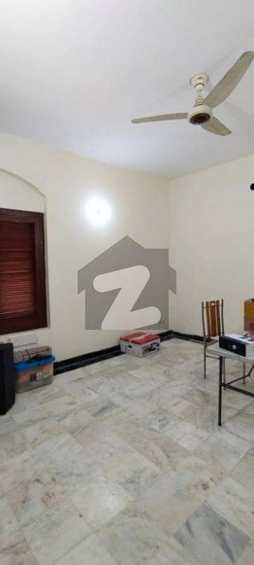 ڈی ایچ اے فیز 5 ڈیفنس (ڈی ایچ اے),لاہور میں 5 کمروں کا 1 کنال مکان 2.3 لاکھ میں کرایہ پر دستیاب ہے۔