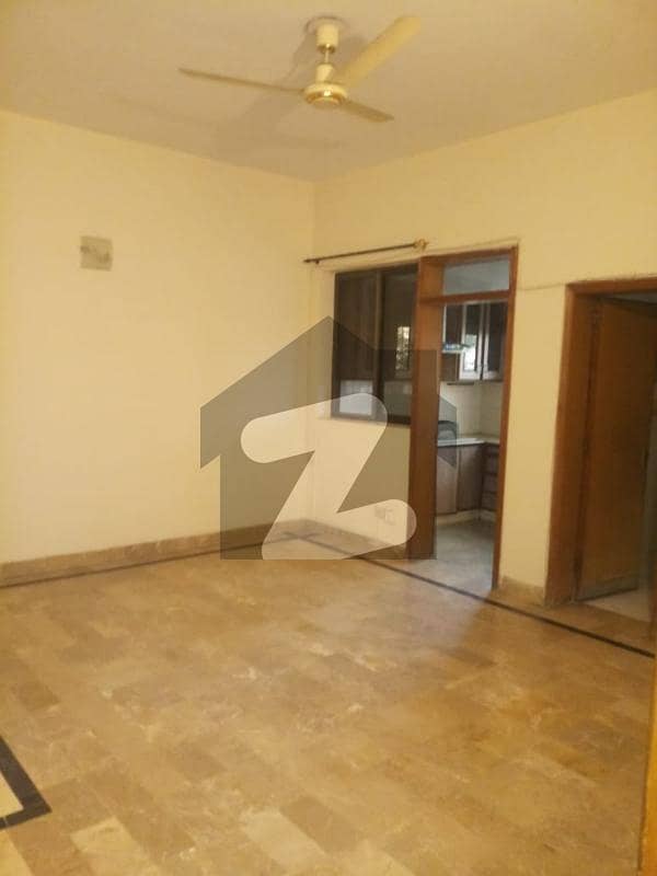 ڈی ایچ اے فیز 3 ڈیفنس (ڈی ایچ اے),لاہور میں 2 کمروں کا 9 مرلہ بالائی پورشن 50.0 ہزار میں کرایہ پر دستیاب ہے۔ ڈی ایچ اے فیز 3 ڈیفنس (ڈی ایچ اے),لاہور میں 2 کمروں کا 9 مرلہ بالائی پورشن 50.0 ہزار میں کرایہ پر دستیاب ہے۔