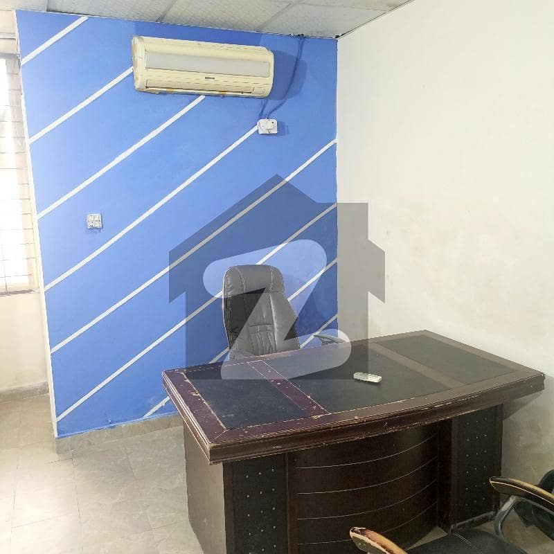 Fully Furnished Office Available In Barkat Market