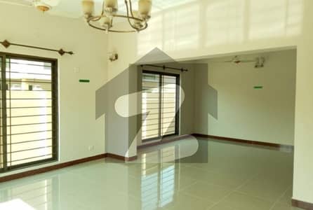 عسکری 5 ملیر کنٹونمنٹ,کینٹ,کراچی میں 3 کمروں کا 17 مرلہ مکان 9.5 کروڑ میں برائے فروخت۔