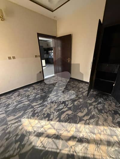 Spacious 10 Marla Lower Portion For Rent In Topaz Block, Park View City, Lahore Spacious 10 Marla Lower Portion For Rent In Topaz Block, Park View City, Lahore