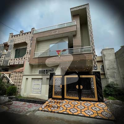 سینٹرل پارک ہاؤسنگ سکیم لاہور میں 3 کمروں کا 4 مرلہ مکان 1.05 کروڑ میں برائے فروخت۔ سینٹرل پارک ہاؤسنگ سکیم لاہور میں 3 کمروں کا 4 مرلہ مکان 1.05 کروڑ میں برائے فروخت۔