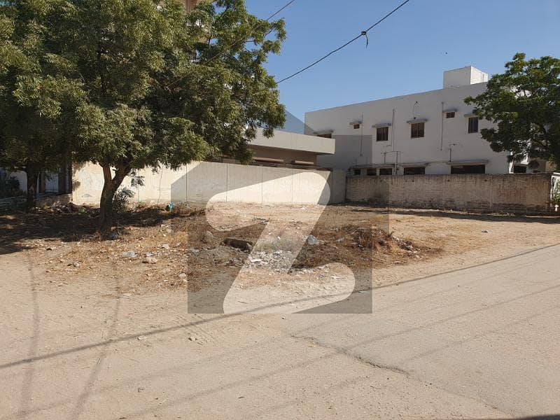 150ft Road Corner Plot On Sher Shah Suri Avenue