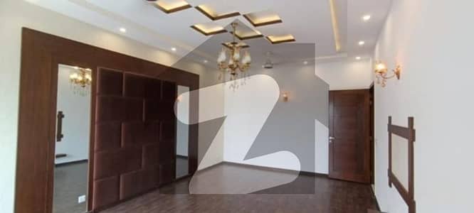 Elegant 1 Kanal House For Rent In DHA Phase 4 Prime Location
