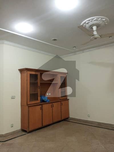Upper Portion For Rent