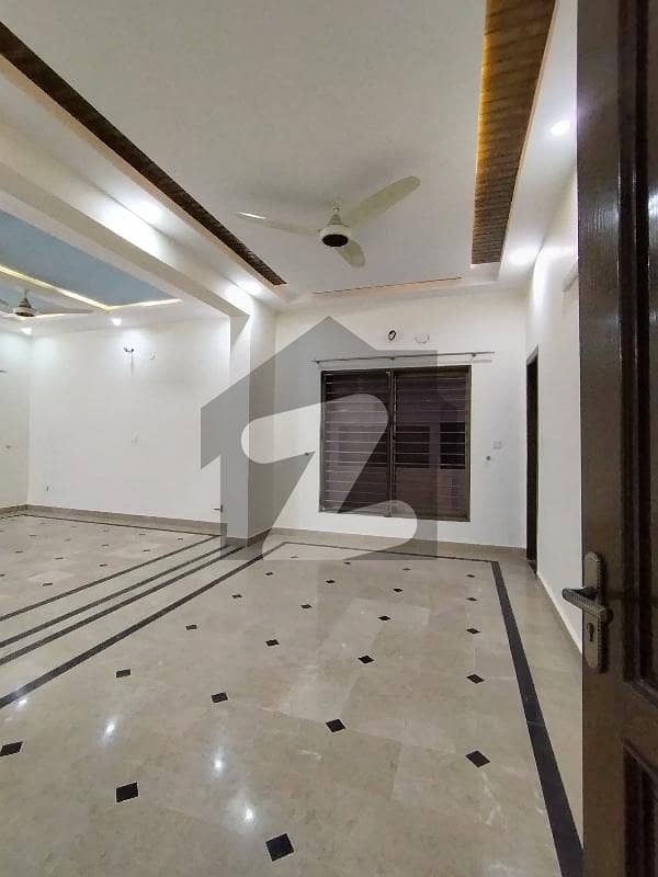 1 Kanal Upper Portion For Rent in G-13 Islamabad