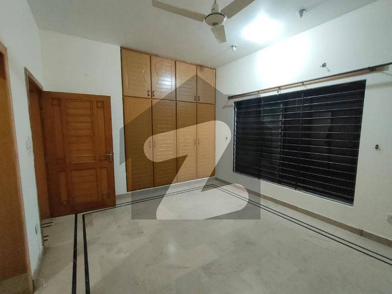 10Marla upper portion available for Rent G-13