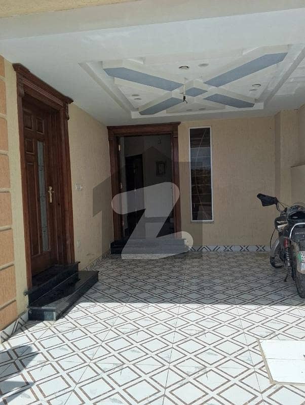5 BEDROOMS HOUSE SECTOR E1