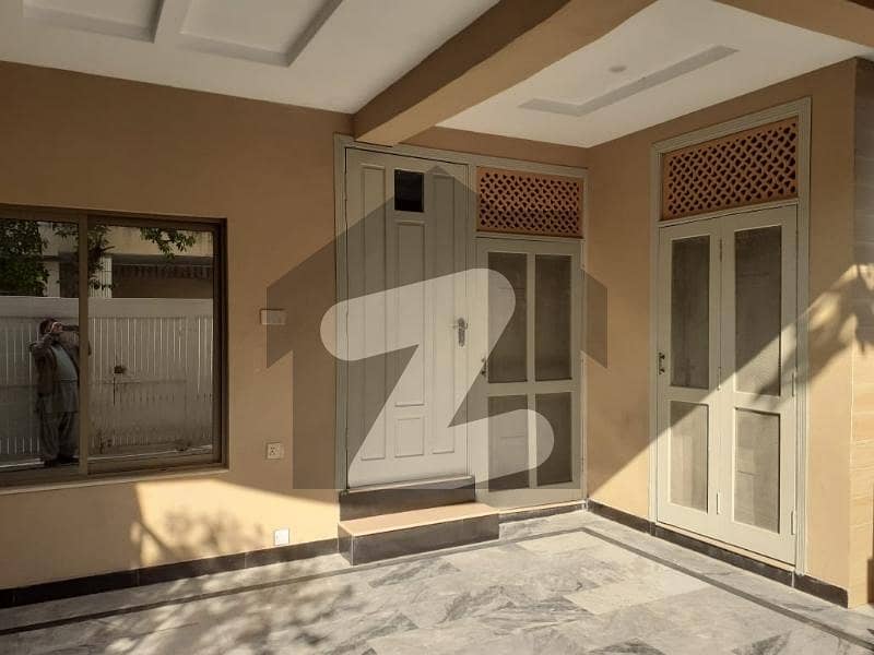 Brand New Fully Renovated Two Storey House 5 Bed 5 Bath, Drawing Dinning x 2, Kitchens x 2, Double Unit, Sun Facing, Near Park, Market and Mosque, House for Sale